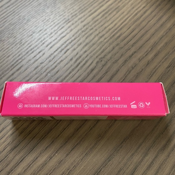 Jeffree Star Velour Lipstick - Tea Bag - New in Box - Picture 6 of 9